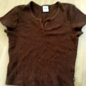Crop brown tshirt